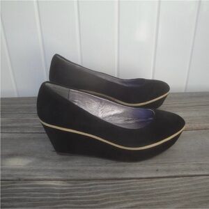 Anthropologie Pilcro and the Letterpress Shoes Black Heels with Gold Trim Size 8